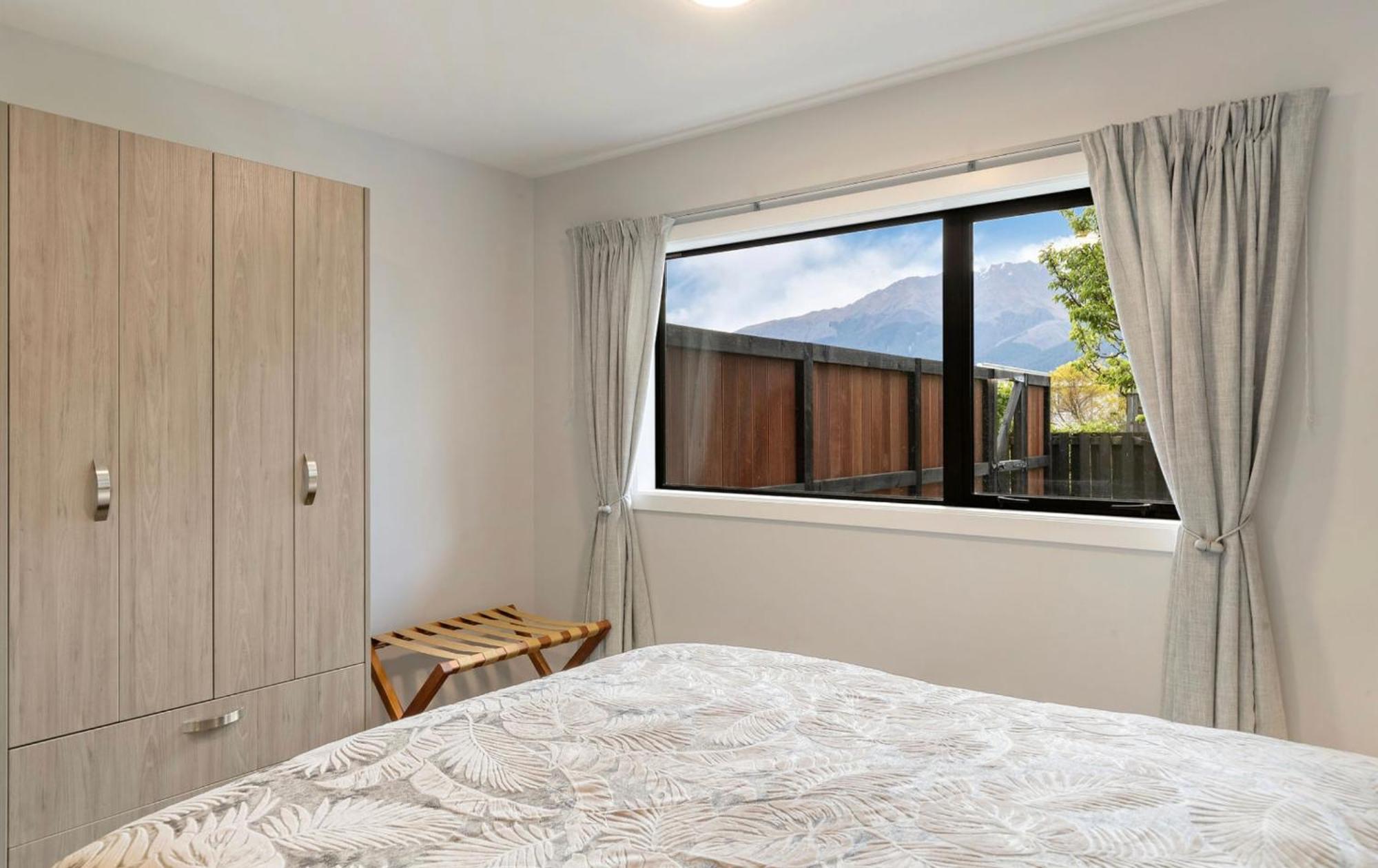 Amber View Apartment Куийнстаун Екстериор снимка