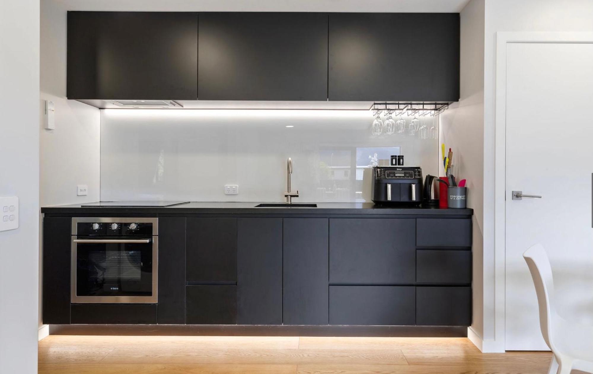 Amber View Apartment Куийнстаун Екстериор снимка